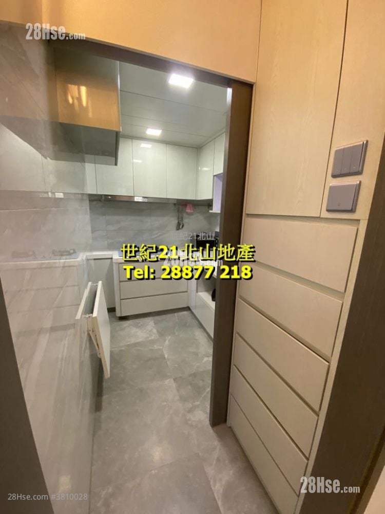 Fortress Garden Rental 3 Bedrooms , 2 Bathrooms 738 ft²