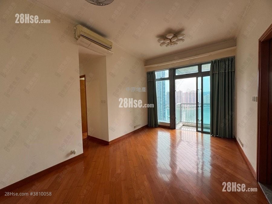 御凯 售盘 3 房 , 2 浴室 728 平方尺