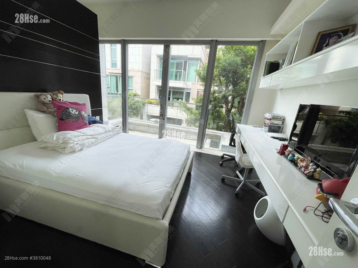 葡萄园 售盘 4 房 , 4 浴室 2,150 平方尺