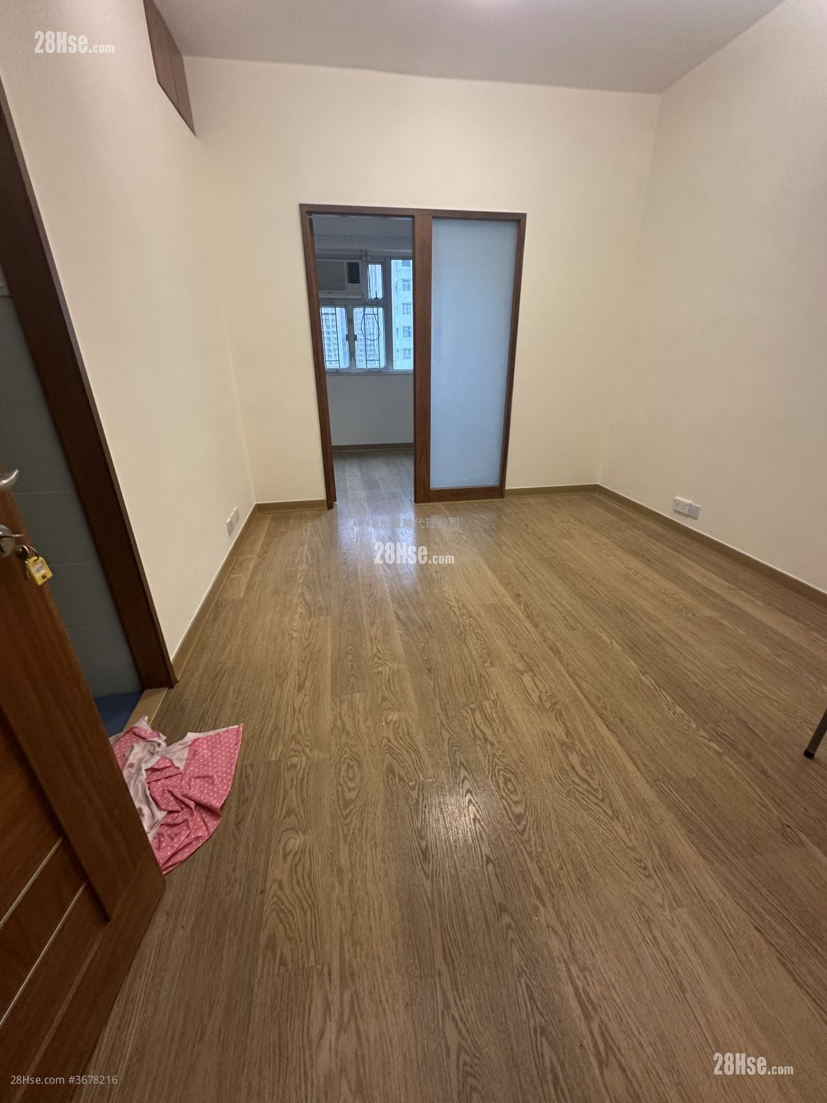 太安楼 租盘 351 平方尺