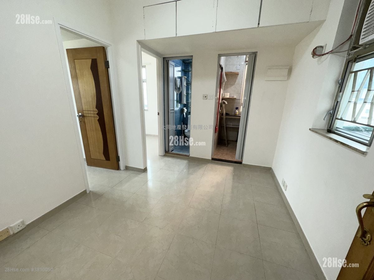 德发大厦 租盘 2 房 251 平方尺