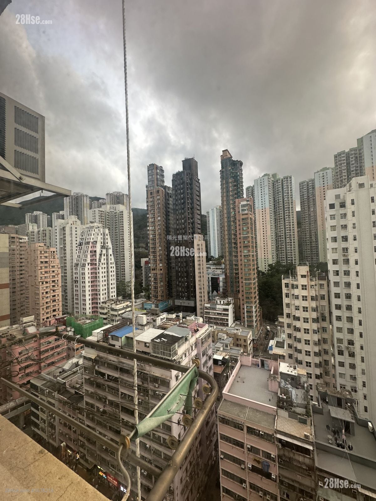 太安楼 租盘 351 平方尺