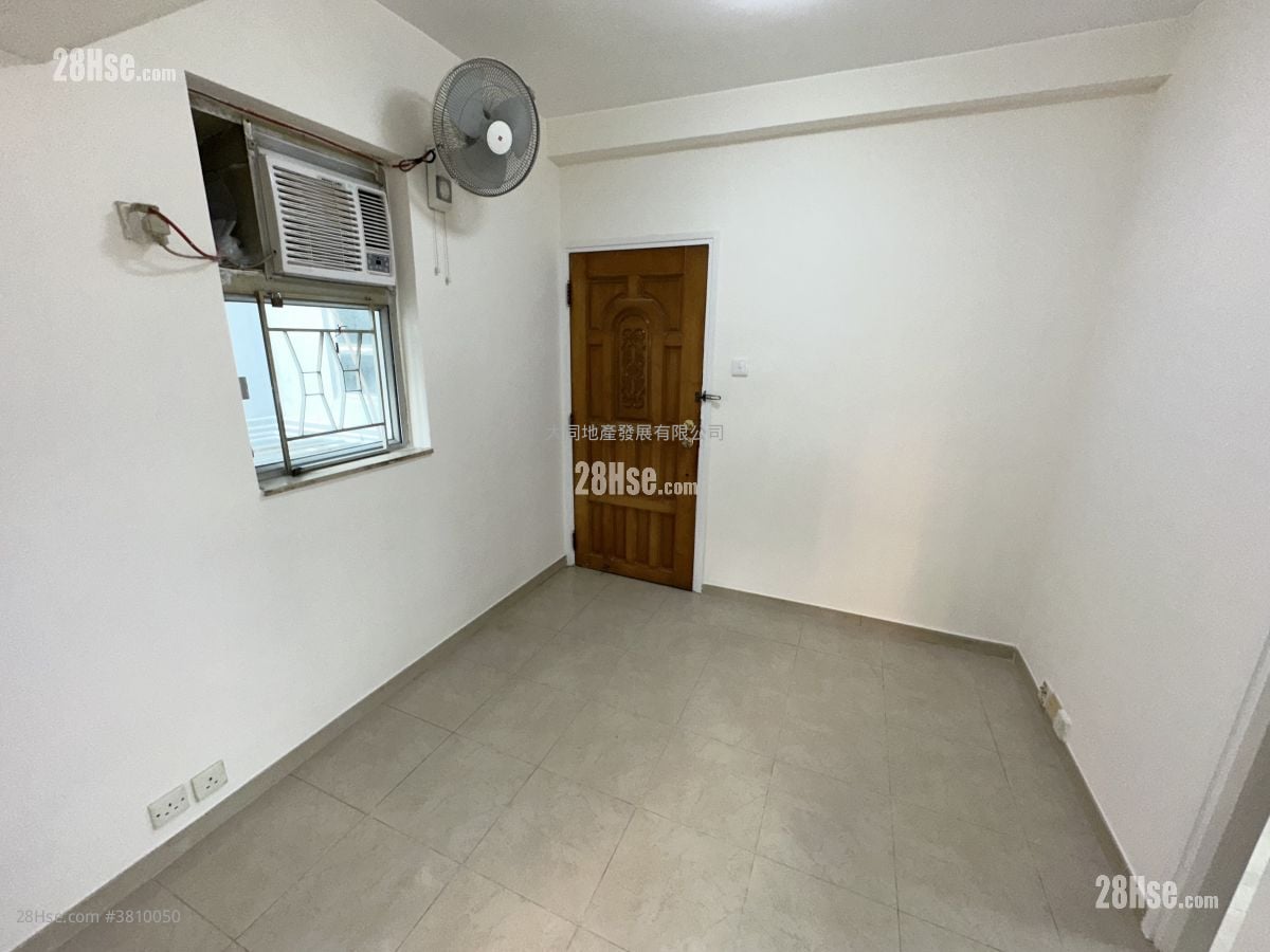 德发大厦 租盘 2 房 251 平方尺