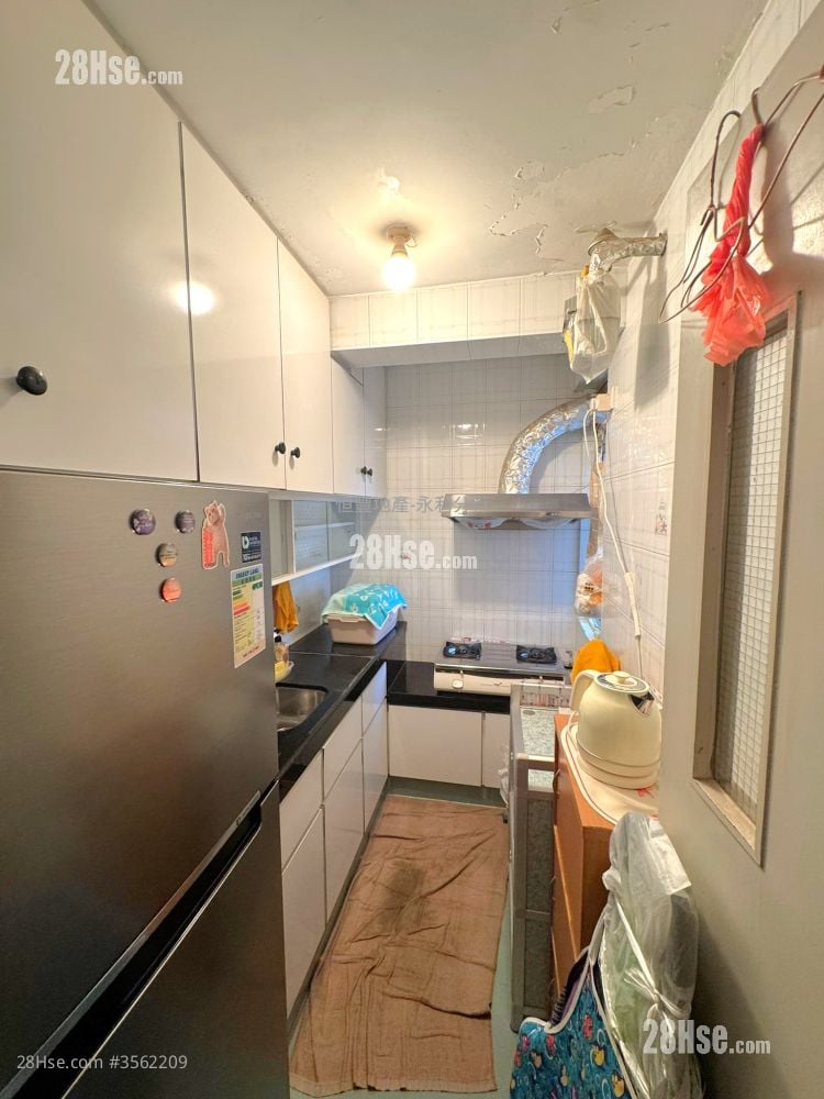 New Jade Garden Sell 3 Bedrooms , 1 Bathroom 533 ft²