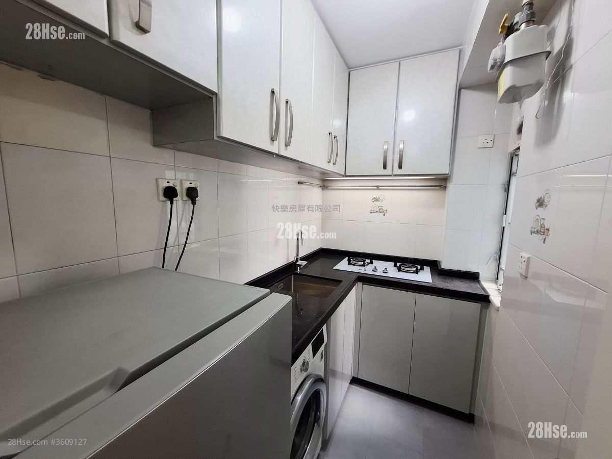 Evora Building Rental 2 Bedrooms , 1 Bathroom 280 ft²