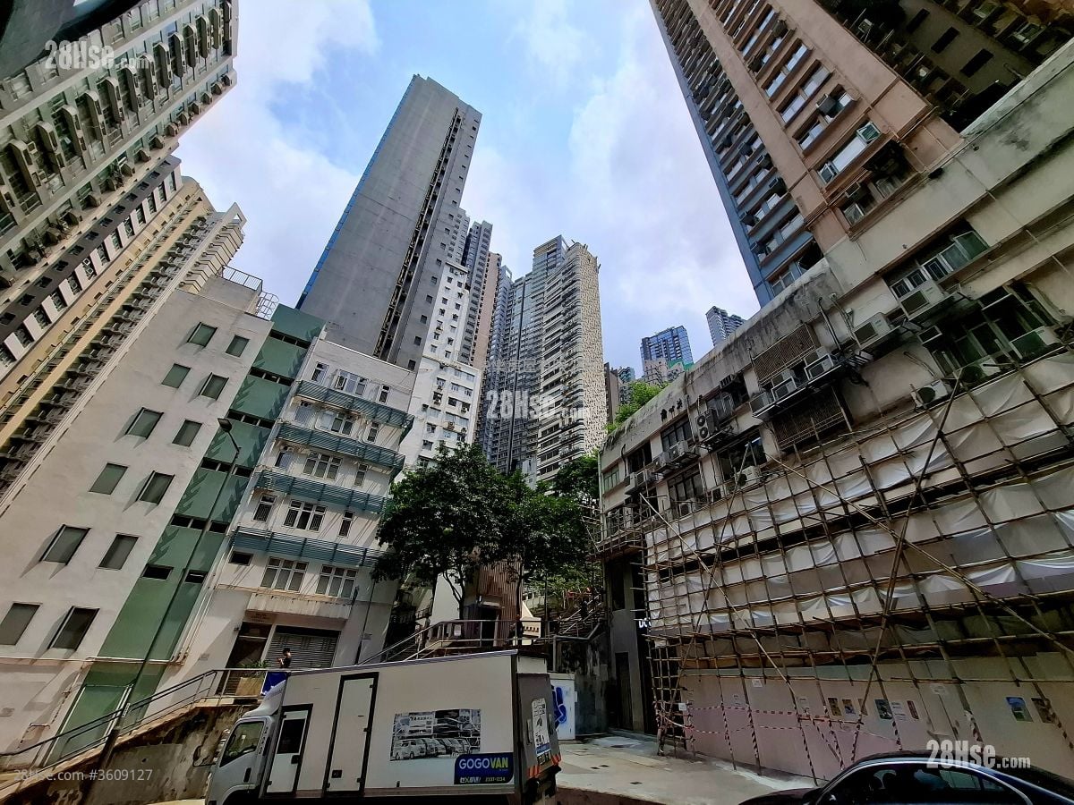 Evora Building Rental 2 Bedrooms , 1 Bathroom 280 ft²