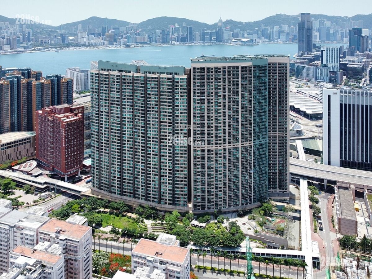 半岛豪庭 售盘 3 房 , 2 浴室 690 平方尺