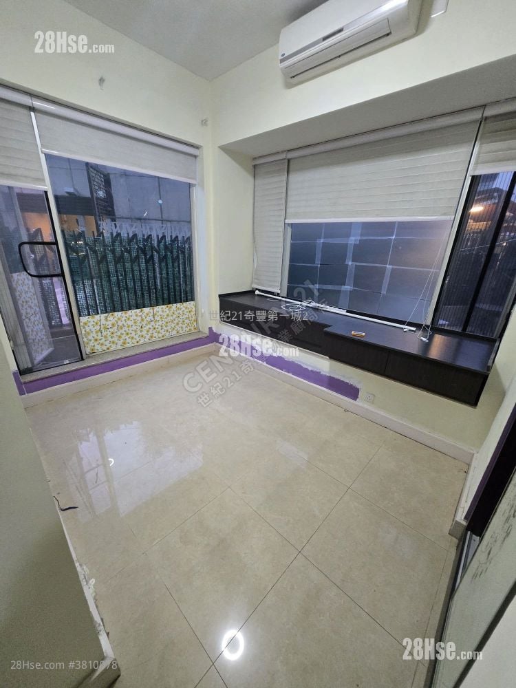 Oceanaire Sell 3 Bedrooms , 2 Bathrooms 760 ft²