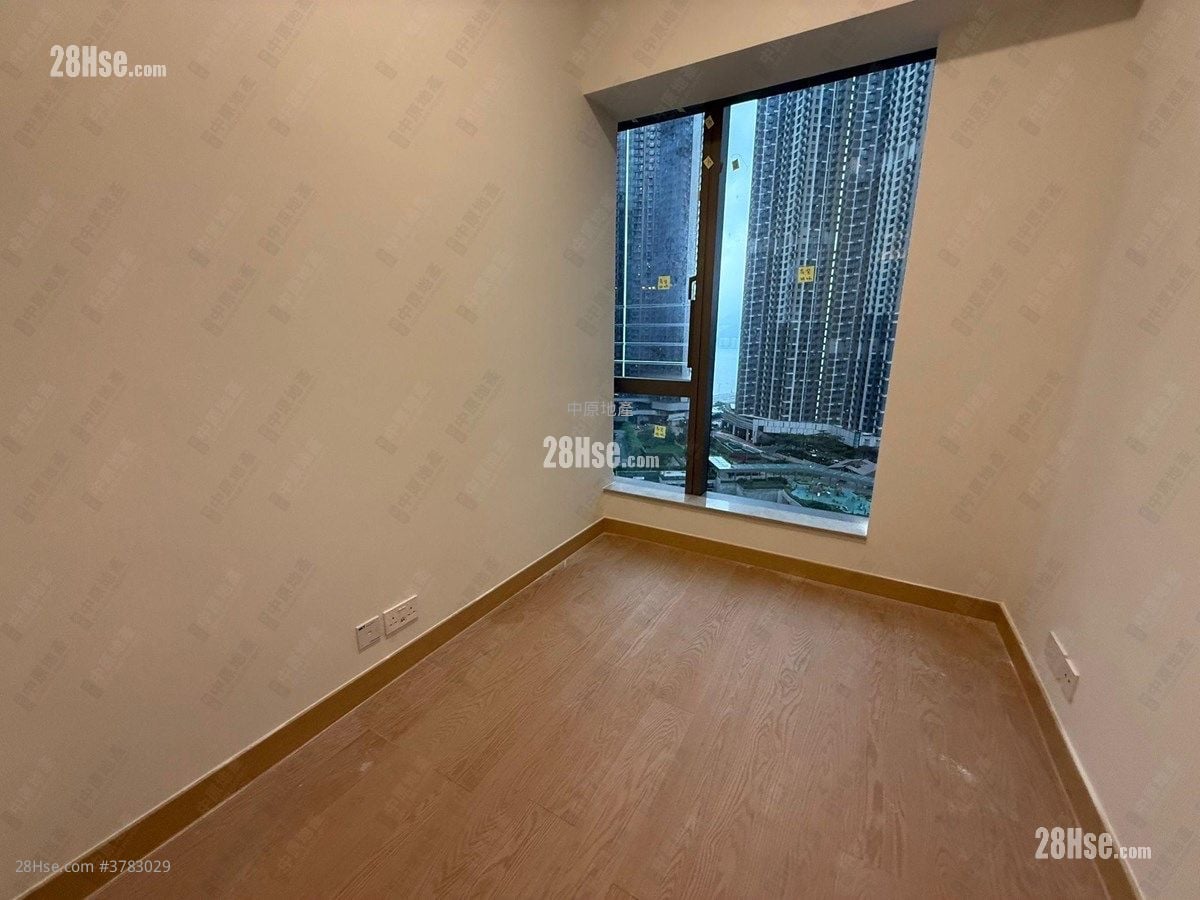 Park Seasons 售盘 1 房 327 平方尺