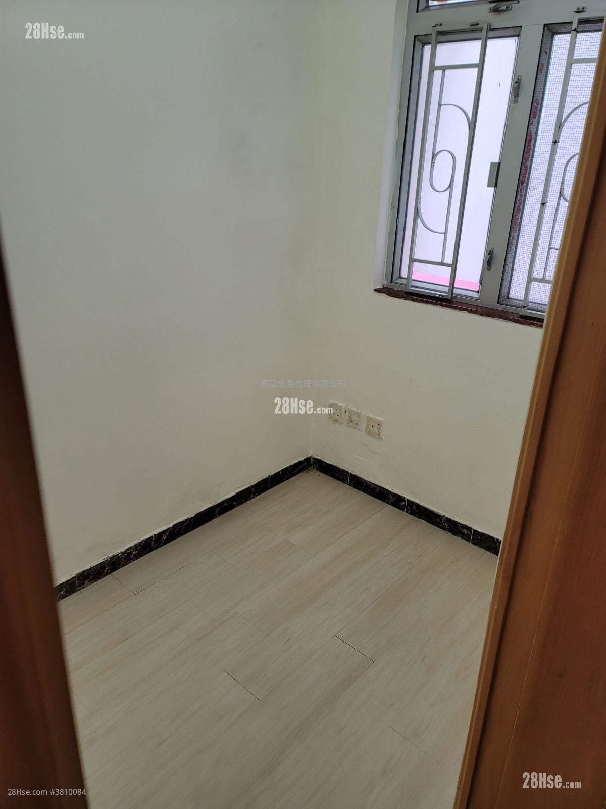 Shun King Building Sell 1 Bathroom 216 ft²