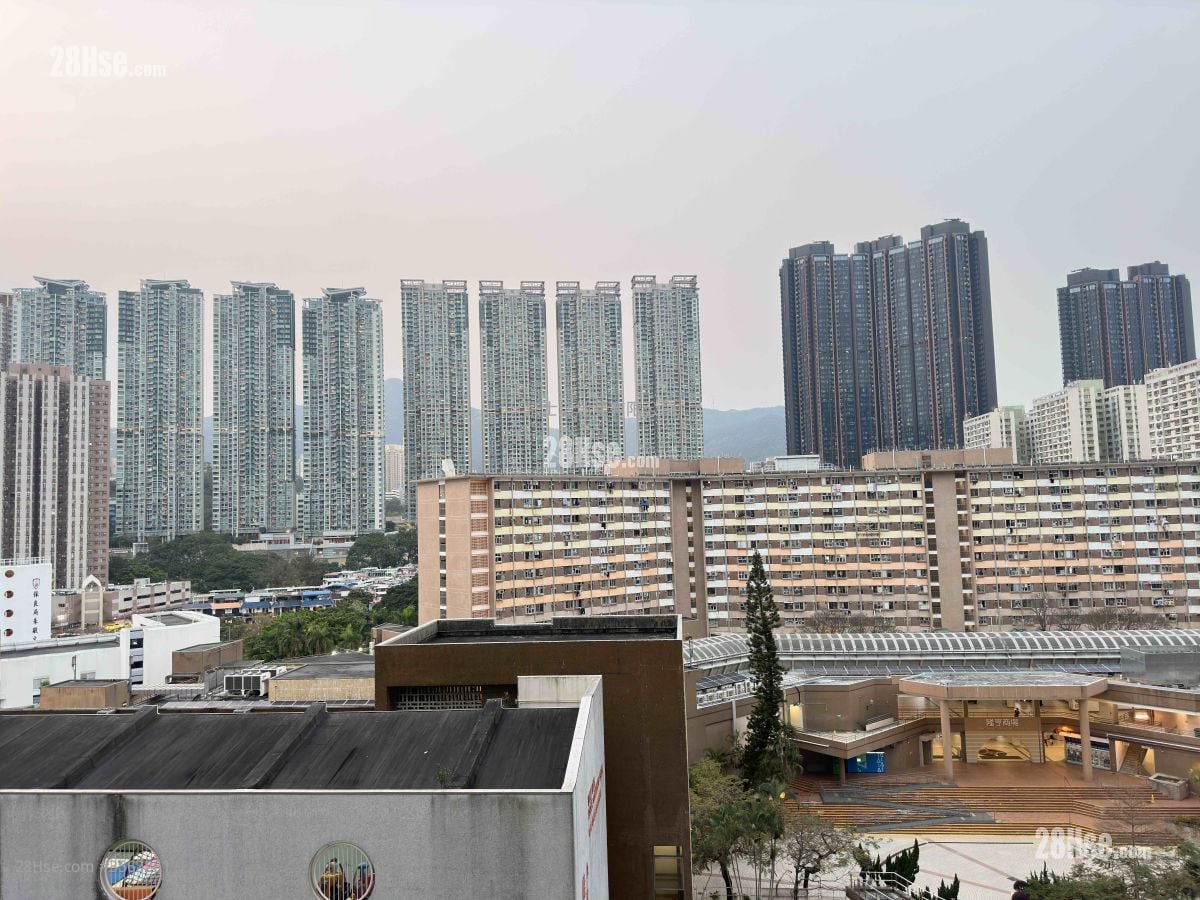 King Tin Court Sell 2 Bedrooms , 1 Bathroom 447 ft²
