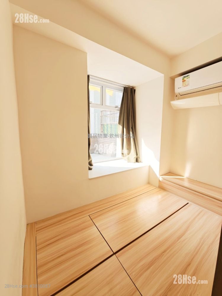 Hong Fai Building Sell 2 Bedrooms , 1 Bathroom 210 ft²
