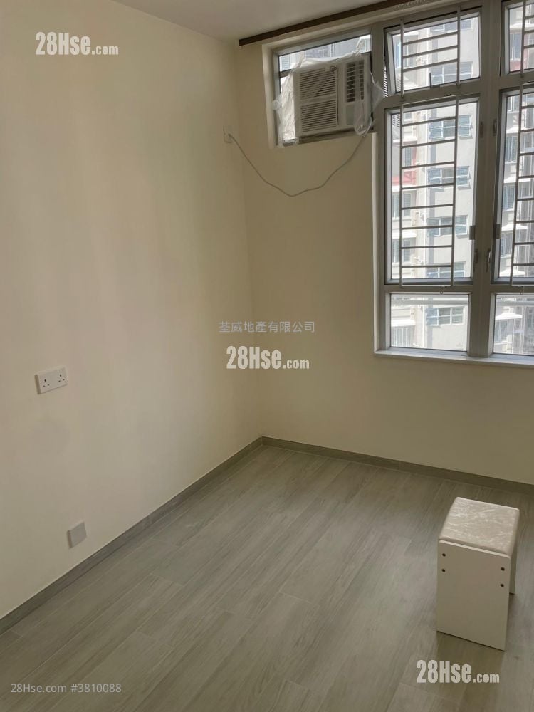 Kai Cheung Court Sell 385 ft²
