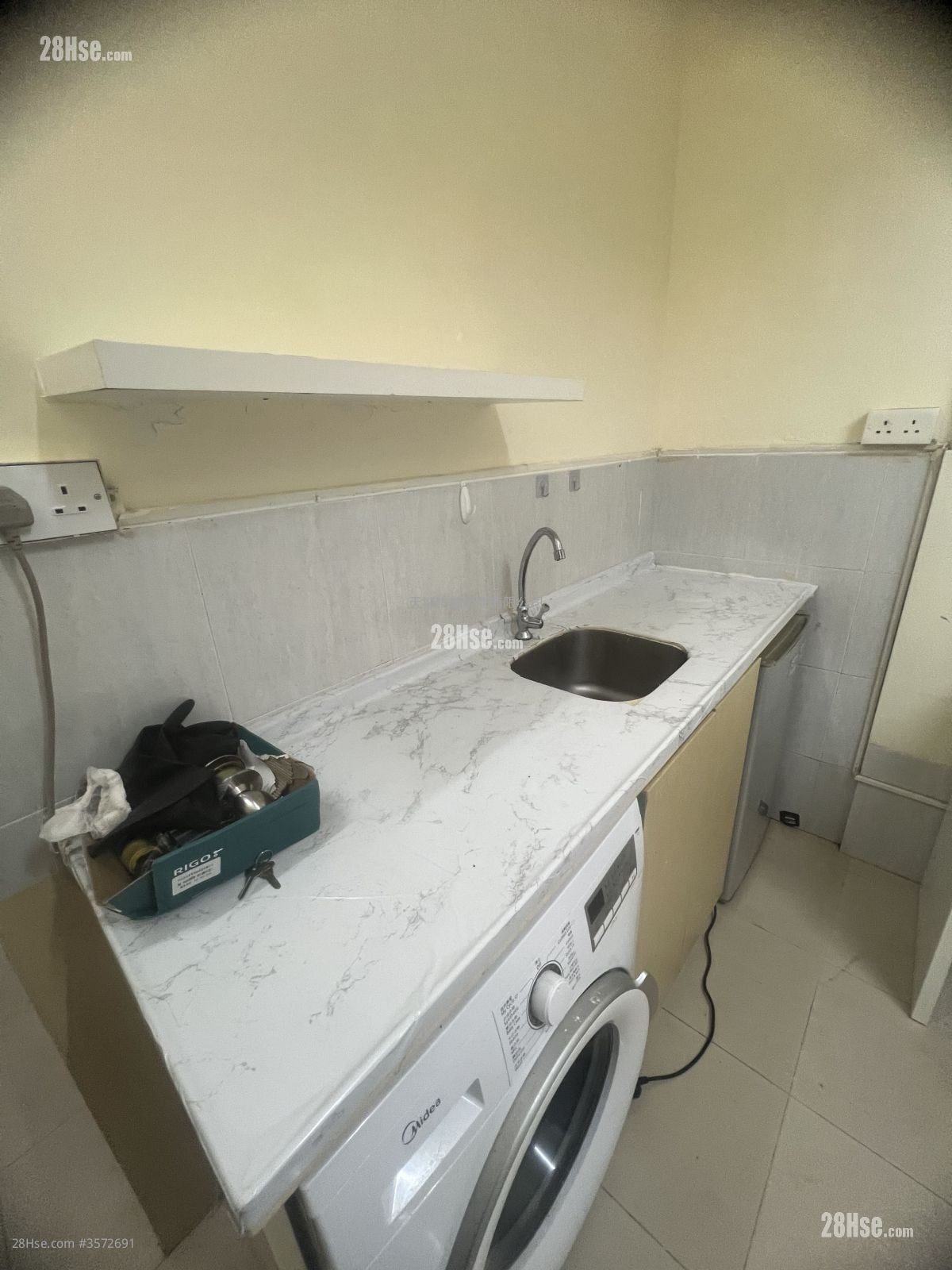 侨丰大厦 租盘 开放式间隔 , 1 浴室 150 平方尺