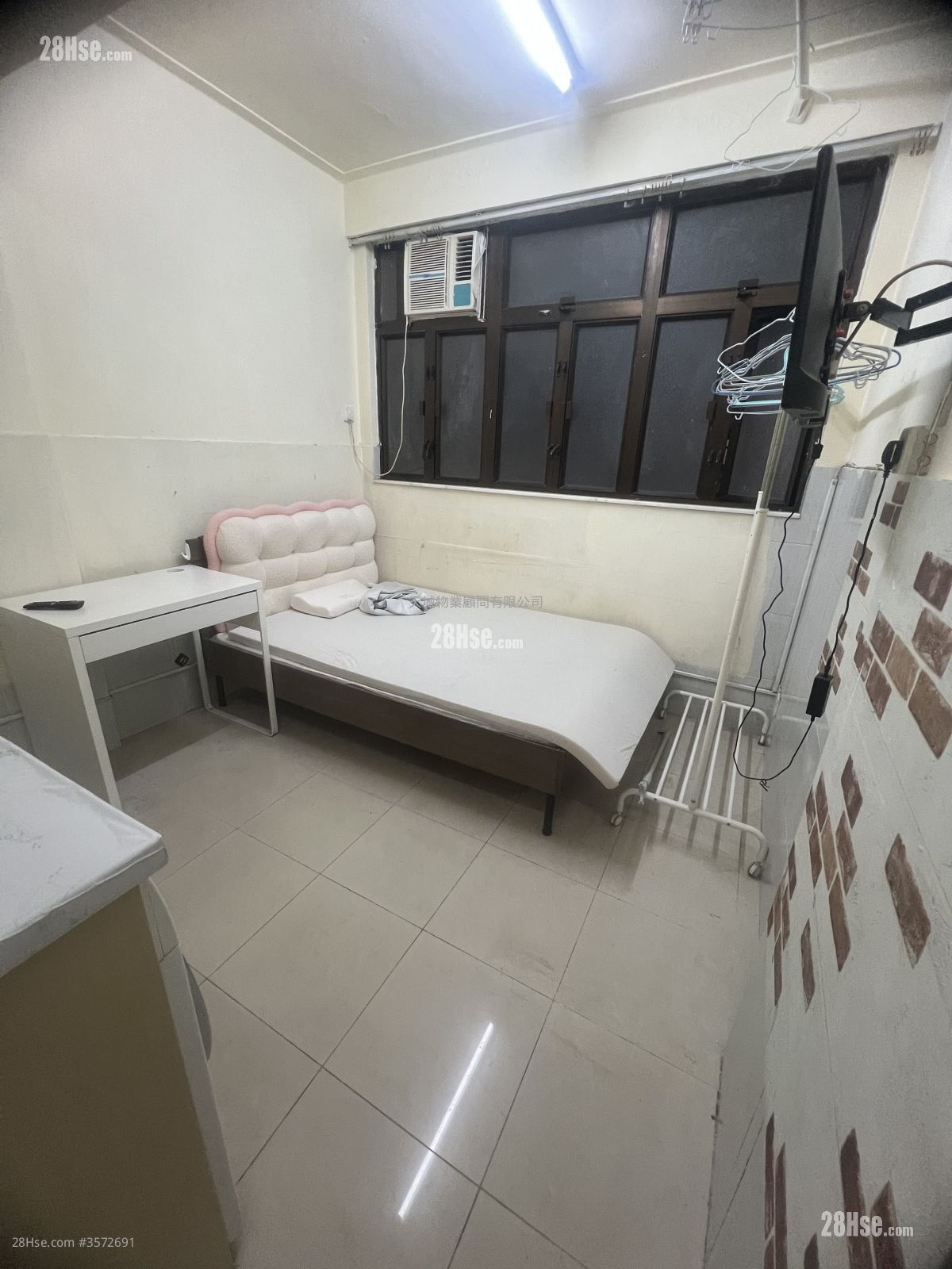 侨丰大厦 租盘 开放式间隔 , 1 浴室 150 平方尺