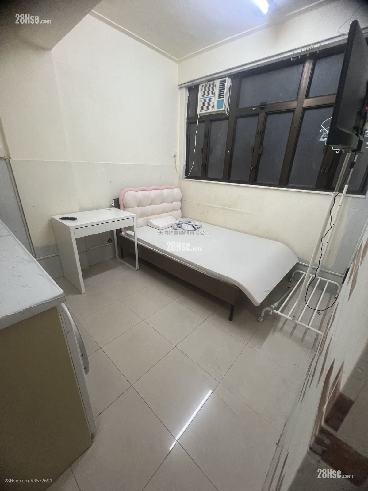 侨丰大厦 租盘 开放式间隔 , 1 浴室 150 平方尺