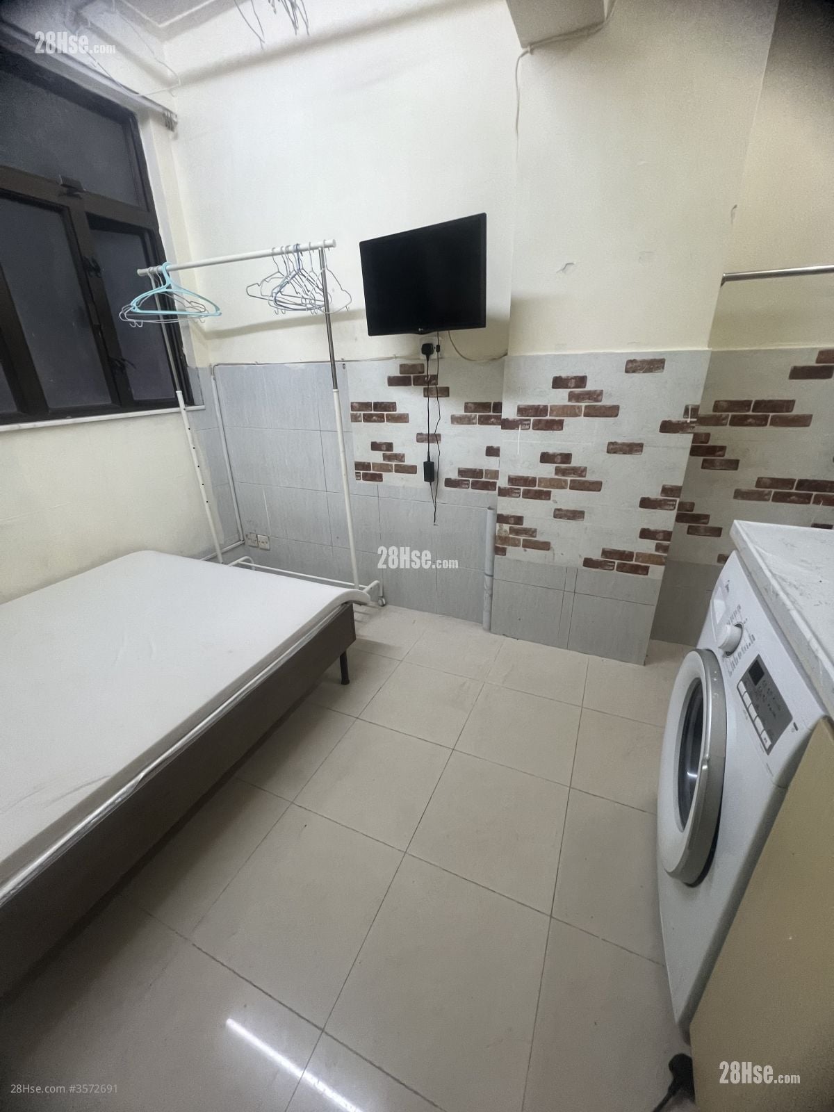 侨丰大厦 租盘 开放式间隔 , 1 浴室 150 平方尺