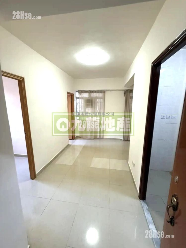 Hong Ning Building Sell 2 Bedrooms , 1 Bathroom 330 ft²