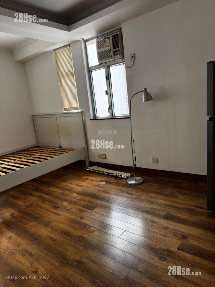 Evora Building Sell Studio , 1 Bathroom 260 ft²