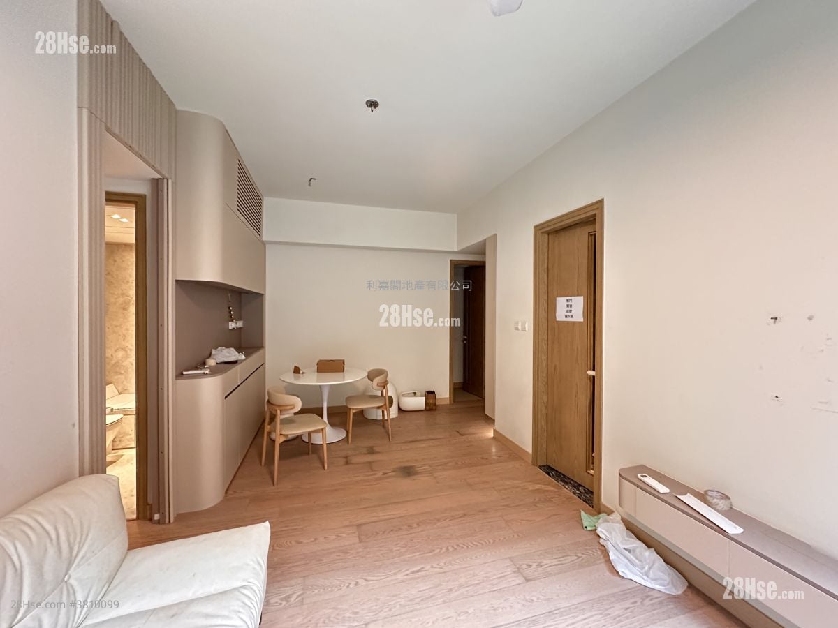 名日九肚山 售盘 3 房 755 平方尺