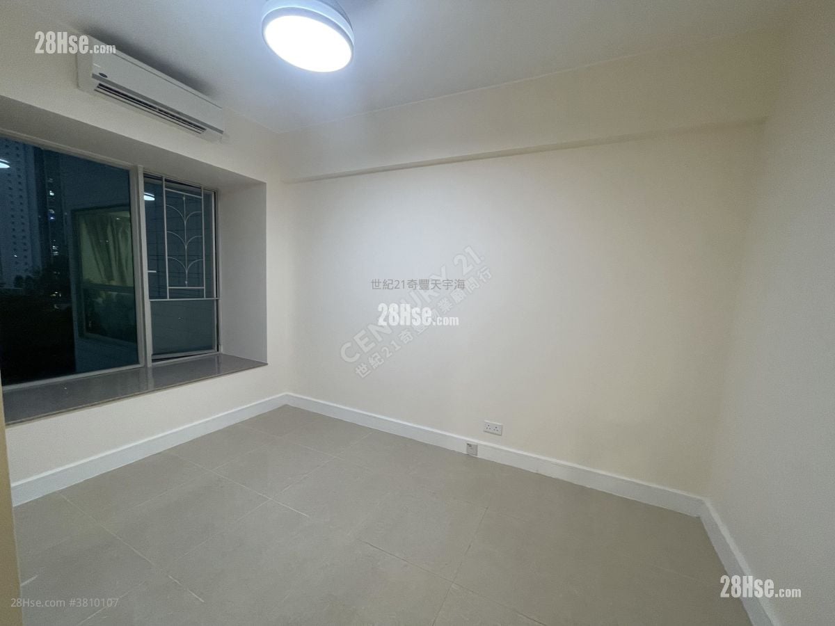 Oceanaire Rental 3 Bedrooms , 2 Bathrooms 785 ft²