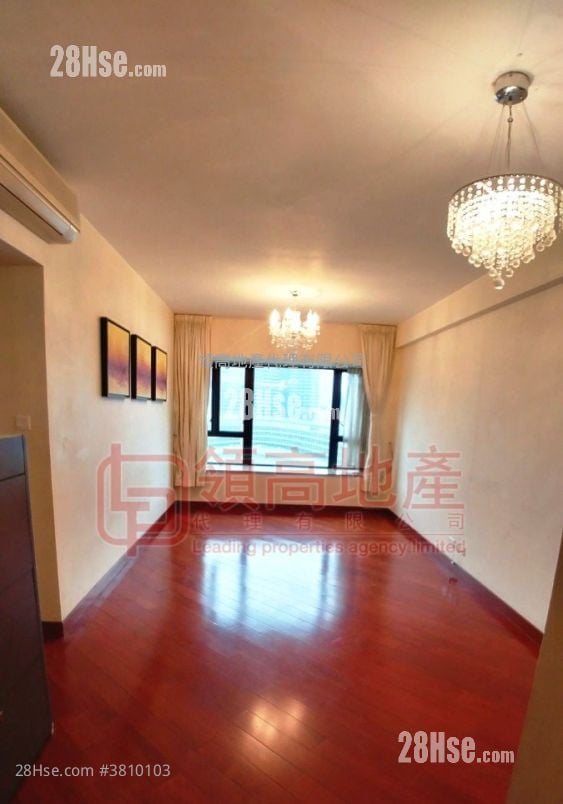 The Arch Sell 3 Bedrooms , 2 Bathrooms 867 ft²