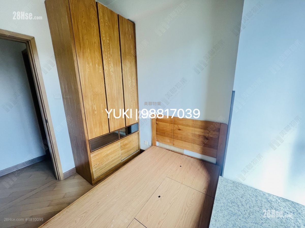 The Riverpark Rental 3 Bedrooms , 2 Bathrooms 737 ft²