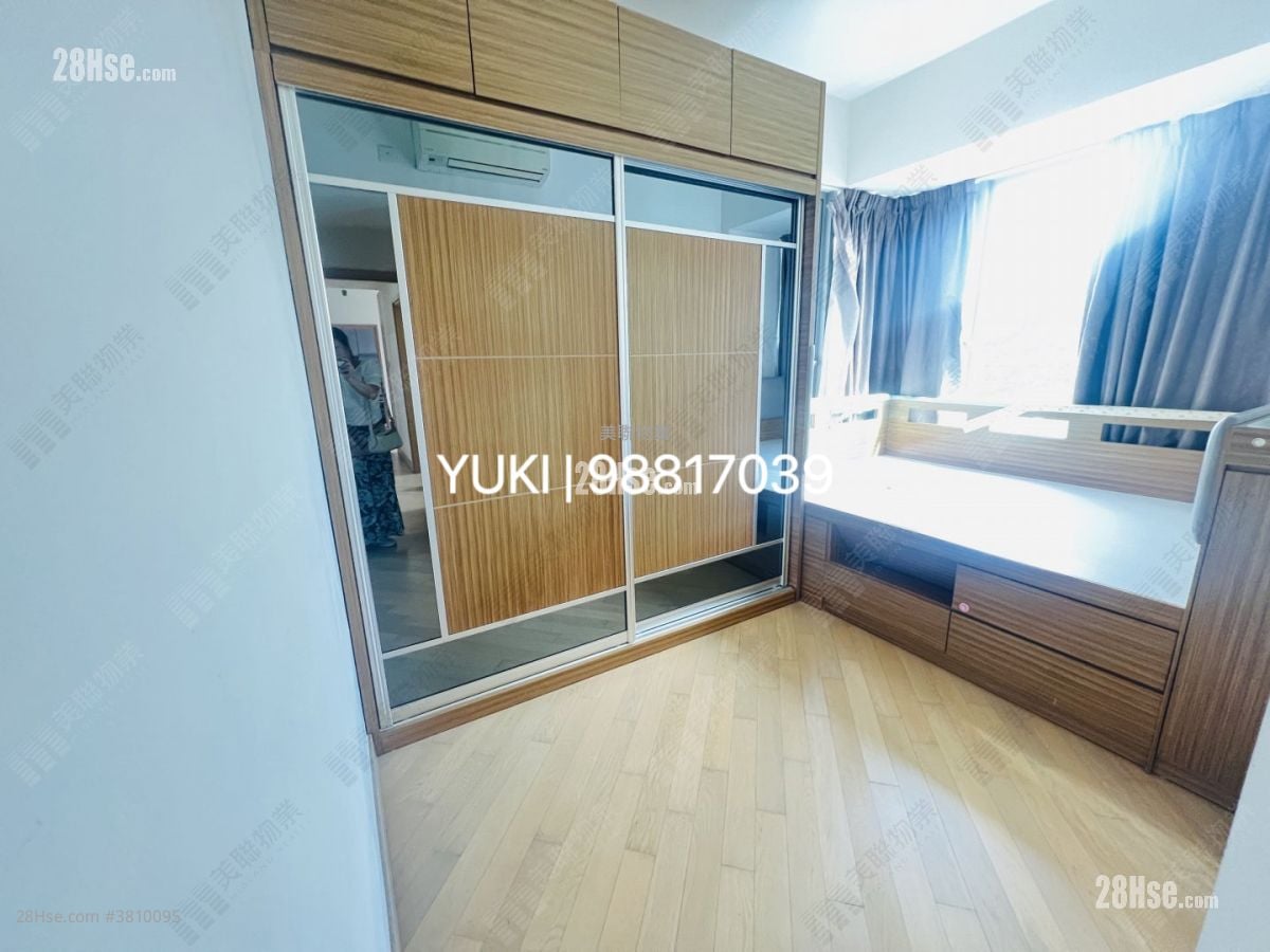 The Riverpark Rental 3 Bedrooms , 2 Bathrooms 737 ft²