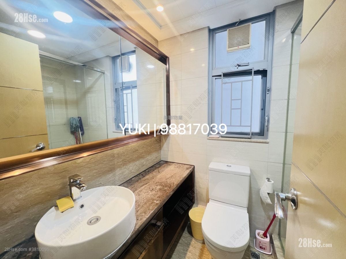 The Riverpark Rental 3 Bedrooms , 2 Bathrooms 737 ft²