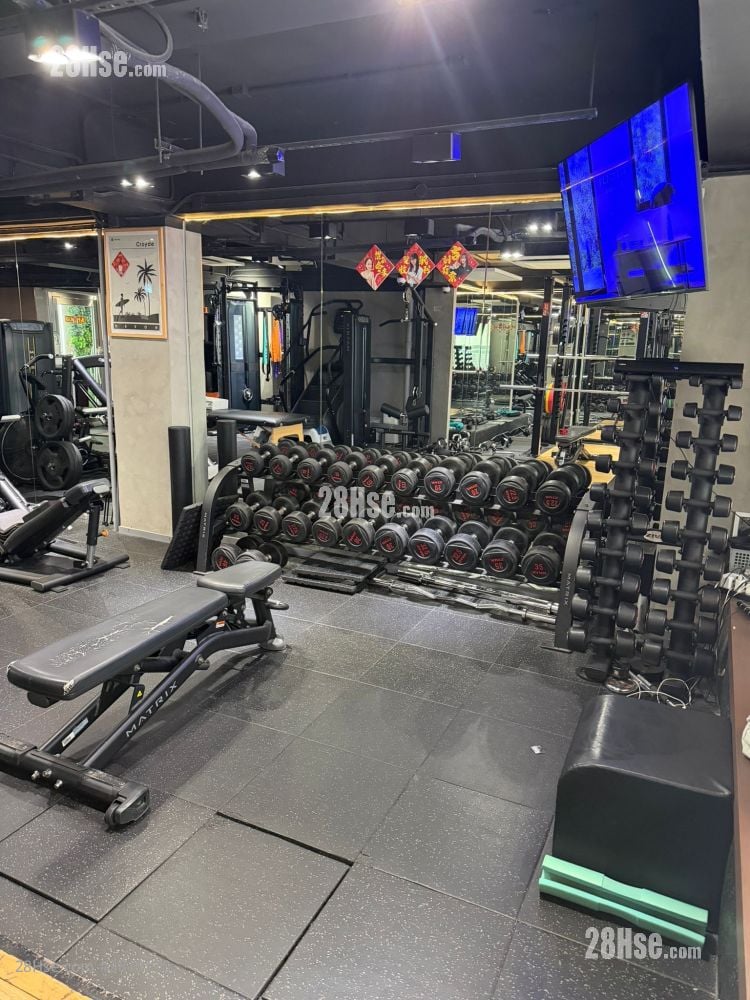 昆辉大厦 租盘 开放式间隔 , 3 厕所 1,800 平方尺