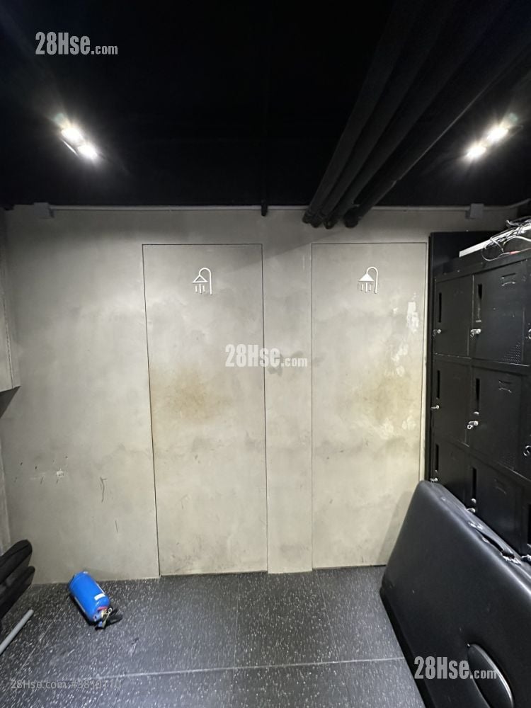 昆辉大厦 租盘 开放式间隔 , 3 厕所 1,800 平方尺