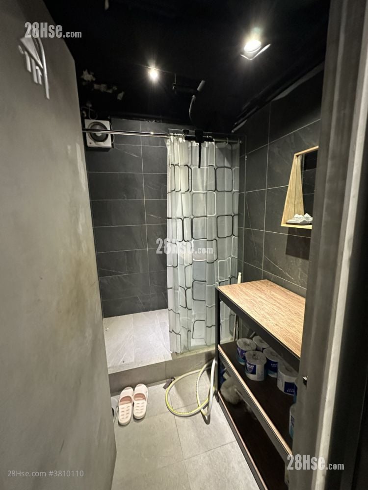 昆辉大厦 租盘 开放式间隔 , 3 厕所 1,800 平方尺