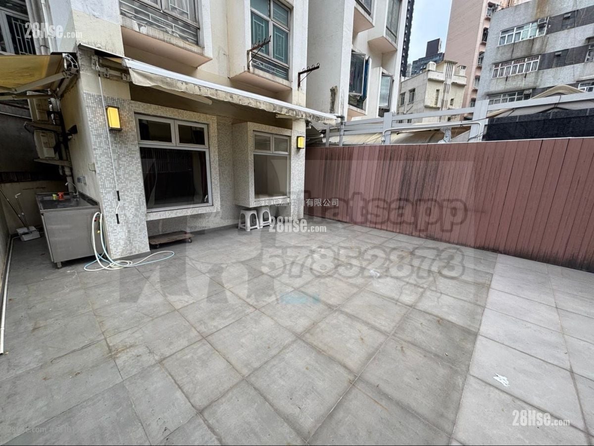 康辉大厦 售盘 2 房 , 1 浴室 210 平方尺