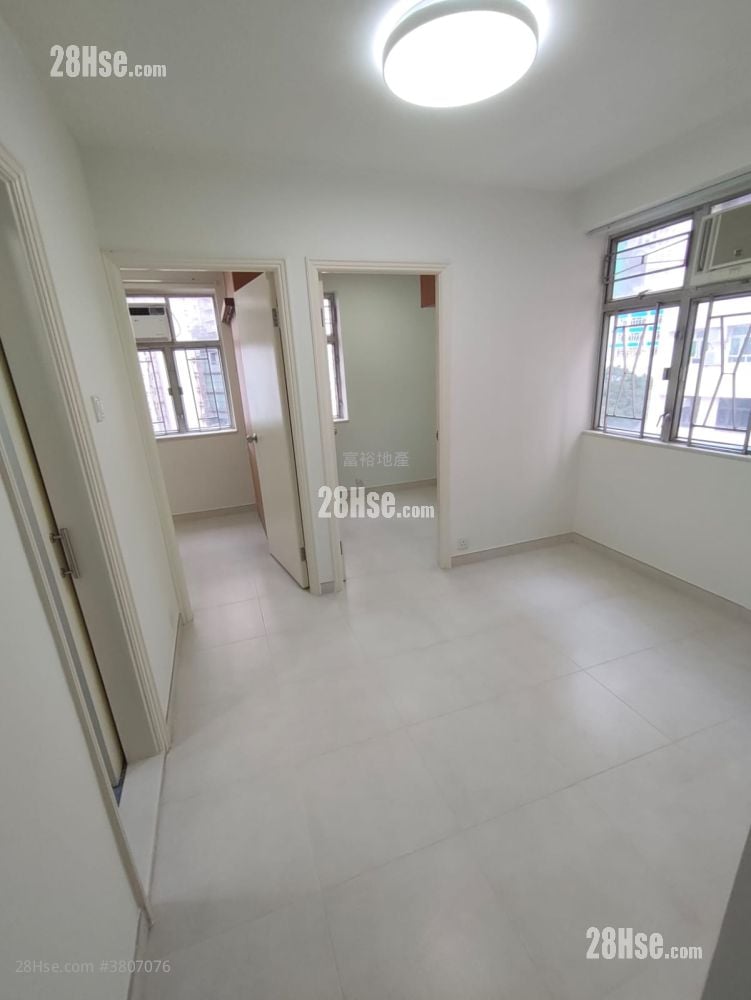 裕利大厦 租盘 2 房 , 1 浴室 280 平方尺