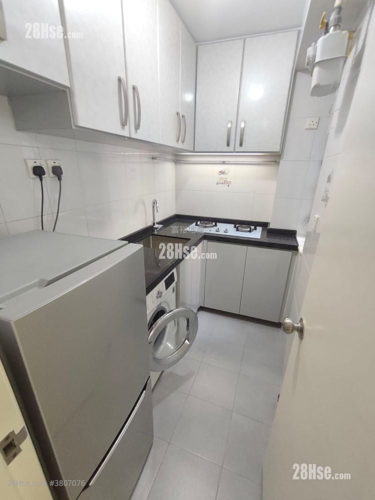 裕利大厦 租盘 2 房 , 1 浴室 280 平方尺