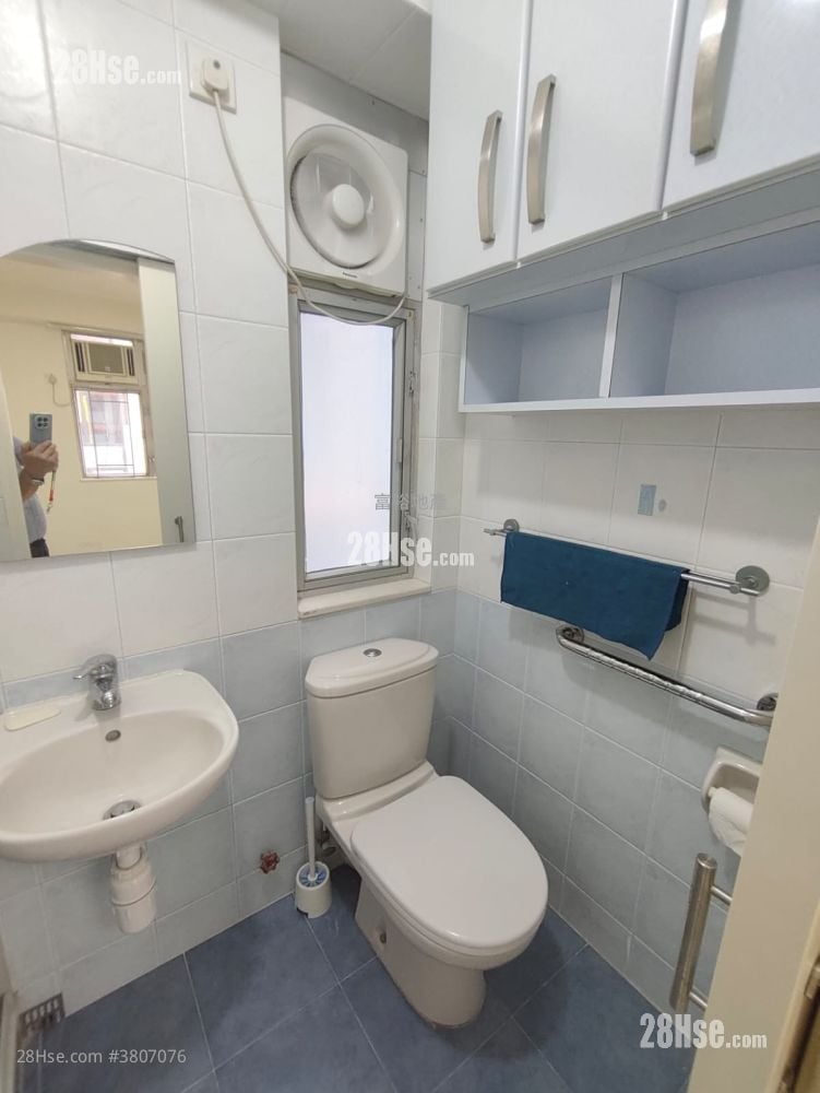 裕利大厦 租盘 2 房 , 1 浴室 280 平方尺