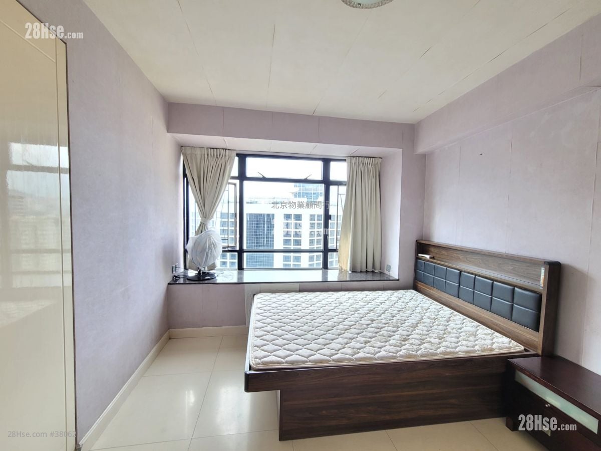 Kornhill Sell 3 Bedrooms , 2 Bathrooms 902 ft²