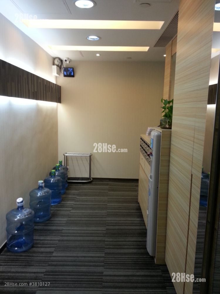 香港工业中心 租盘 250 平方尺