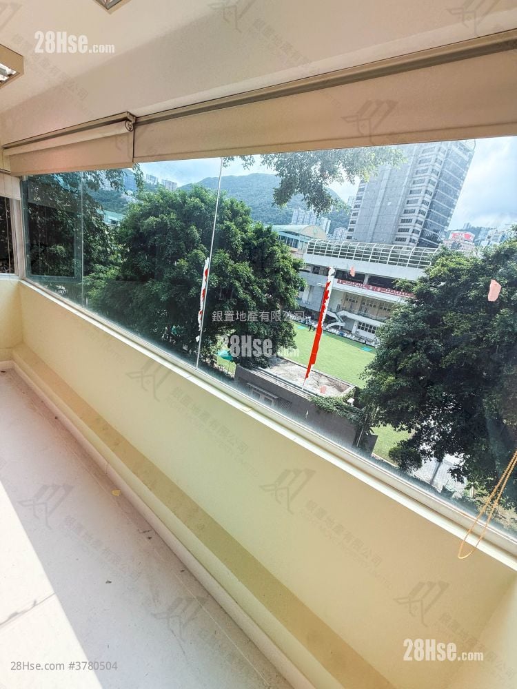 157-159 Wong Nai Chung Road Sell 4 Bedrooms , 1 Bathroom 920 ft²
