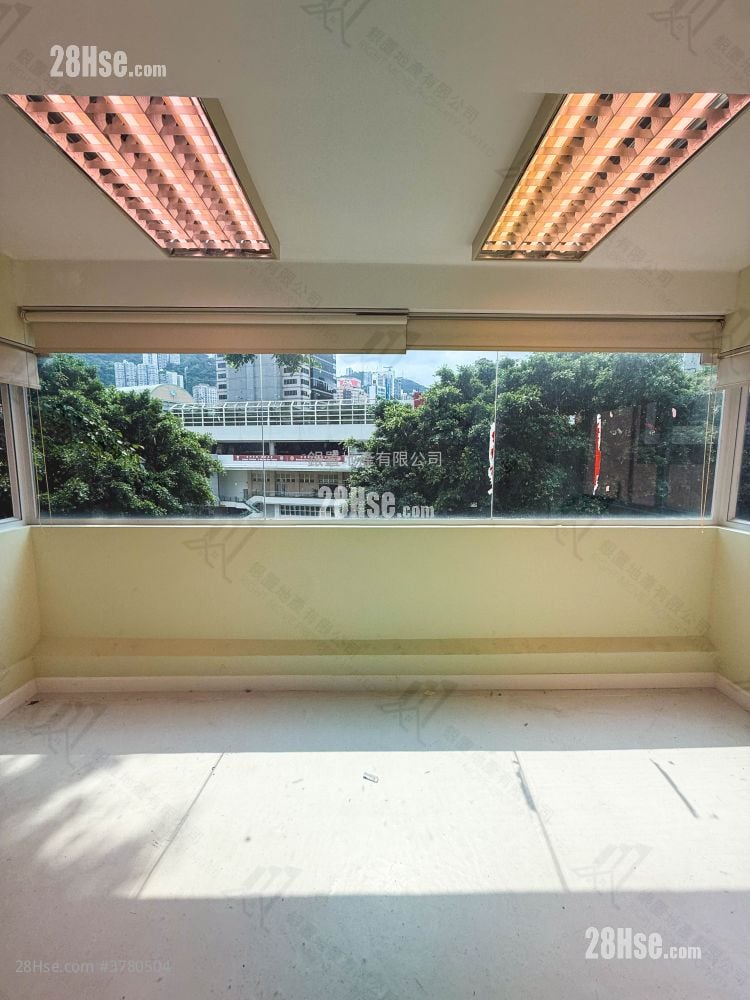 157-159 Wong Nai Chung Road Sell 4 Bedrooms , 1 Bathroom 920 ft²