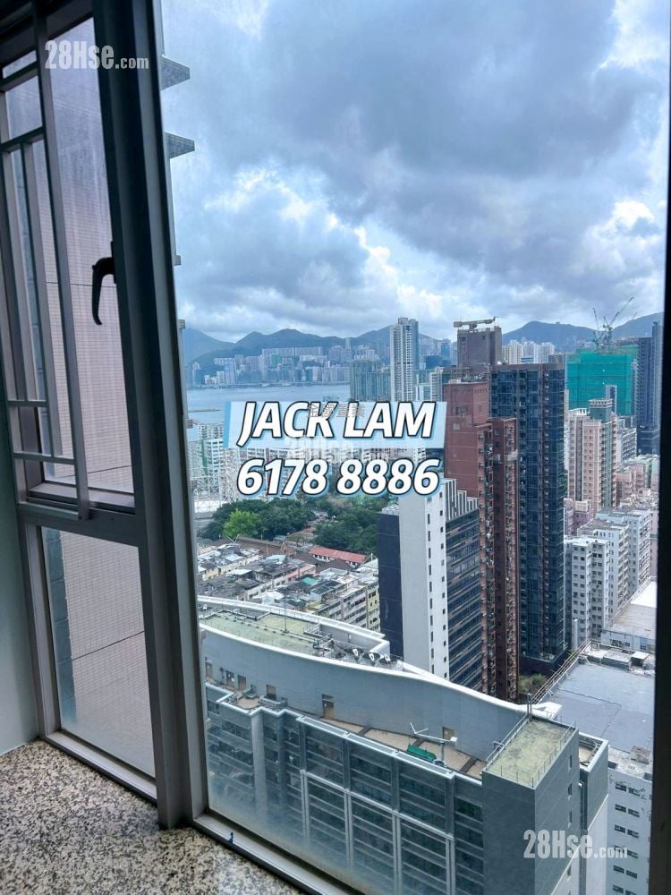 Sky Tower Sell 2 Bedrooms , 1 Bathroom 539 ft²