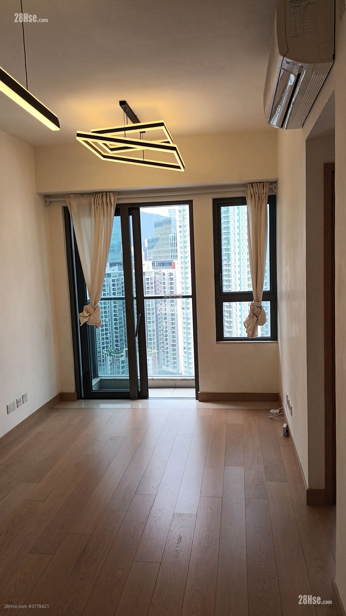 Victoria Skye Rental 2 Bedrooms , 1 Bathroom 460 ft²