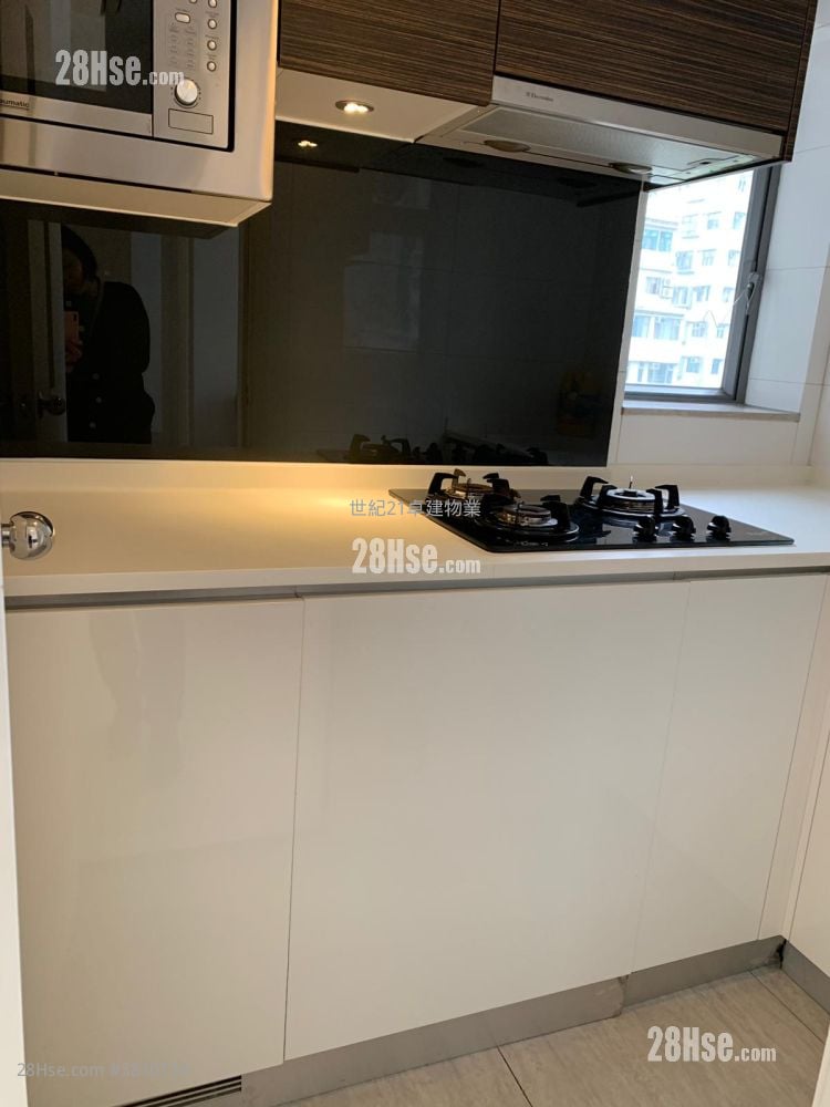 Jade Suites Rental 2 Bedrooms , 1 Bathroom 414 ft²