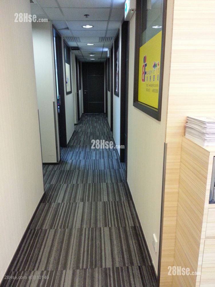 香港工业中心 租盘 120 平方尺