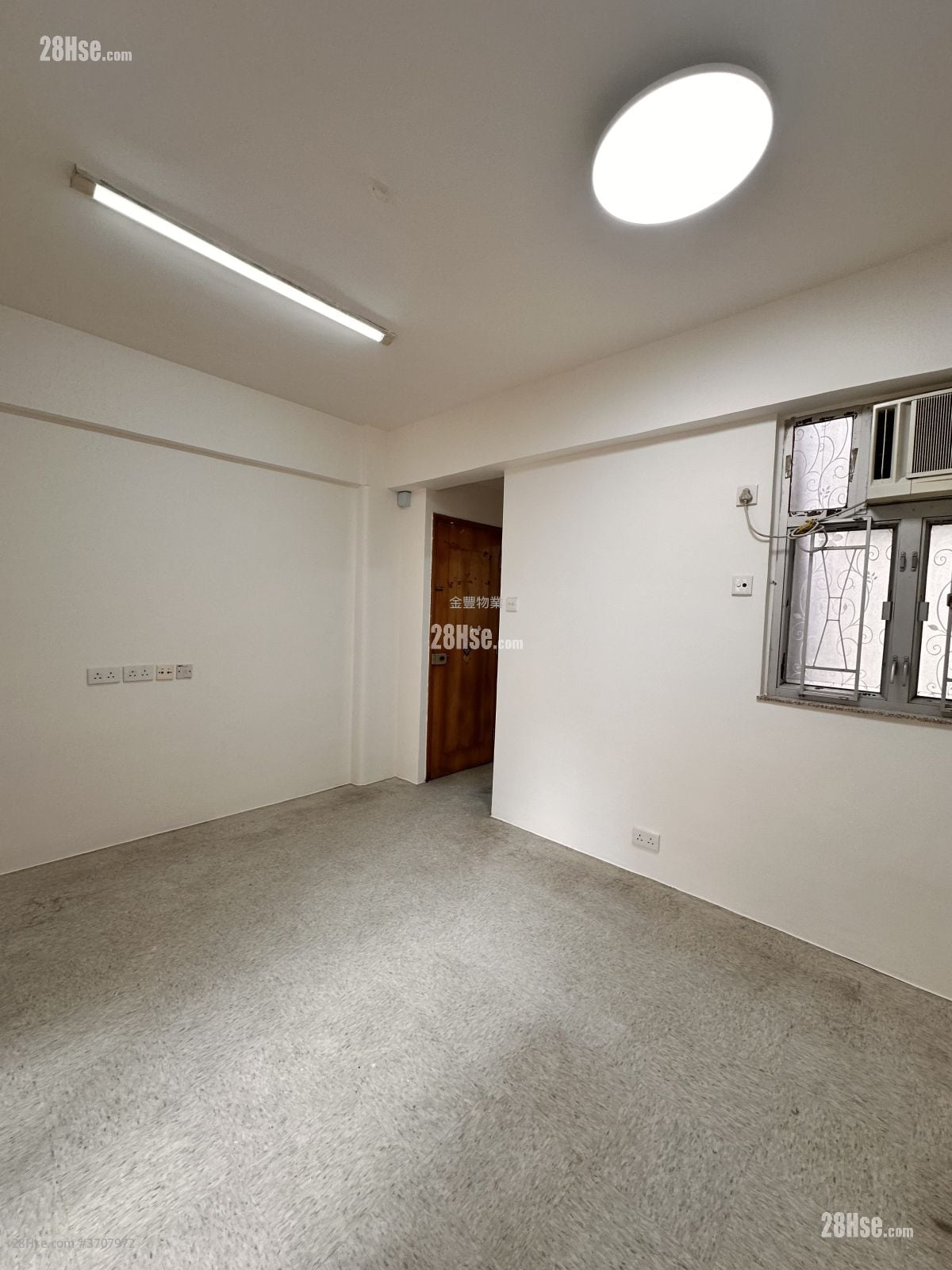 唐楼 售盘 2 房 , 1 浴室 350 平方尺