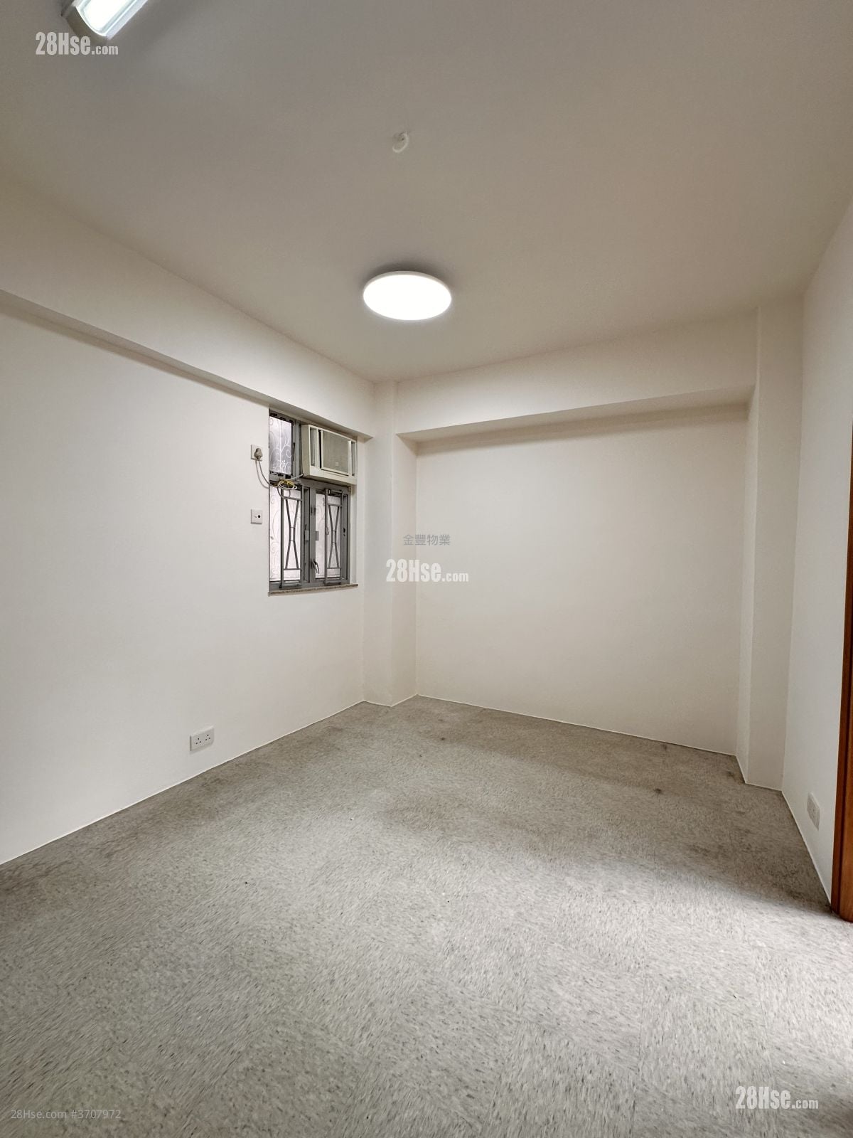 唐楼 售盘 2 房 , 1 浴室 350 平方尺