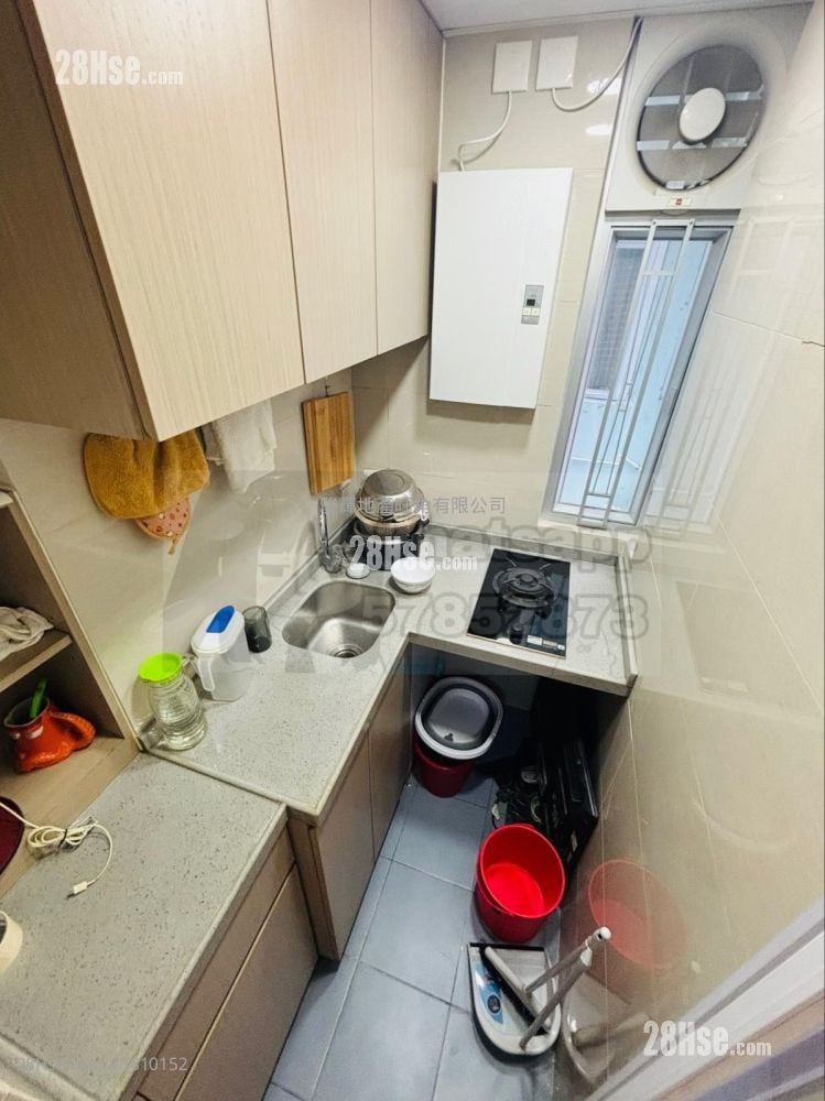 永发大厦 售盘 2 房 , 1 浴室 246 平方尺