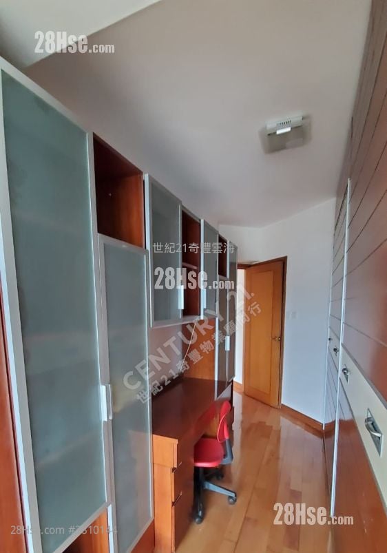 海典居 租盘 3 房 , 2 浴室 1,066 平方尺