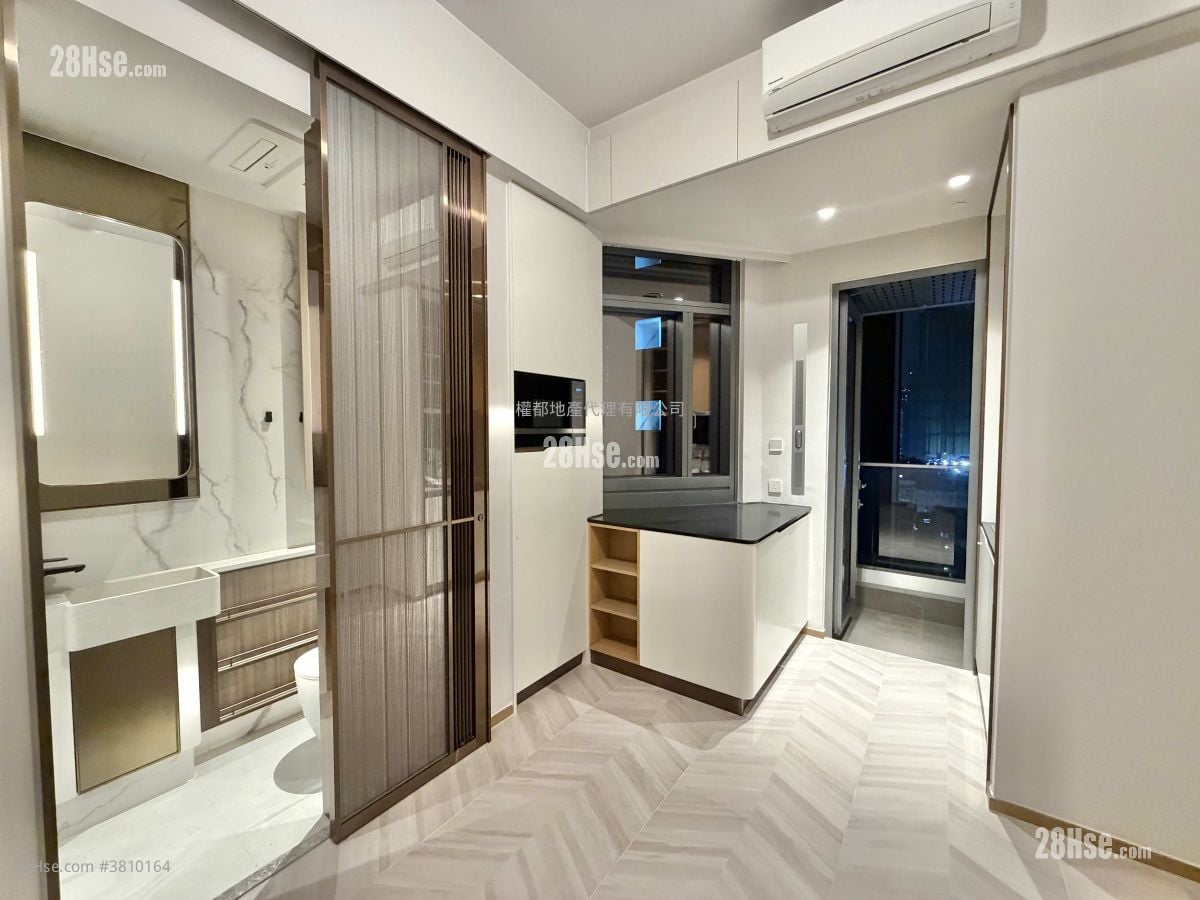 南首 租盘 开放式间隔 , 1 浴室 200 平方尺