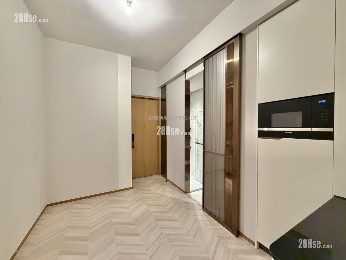 南首 租盘 开放式间隔 , 1 浴室 200 平方尺